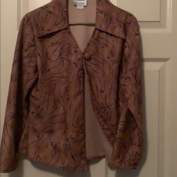 Top - Picture 2 of 2